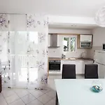 Apartment Green Oasis