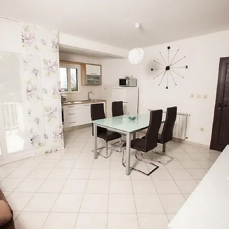 Apartment Green Oasis *